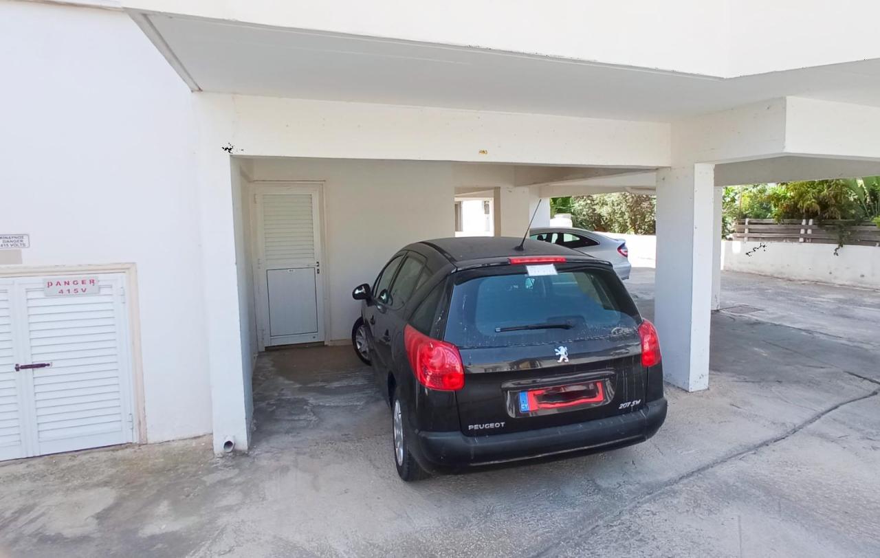 Luxury Private Rooms -Sea View, Netflix, Gym- 5 Min From Beach! - Private Room In Shared Apartment لارنكا المظهر الخارجي الصورة