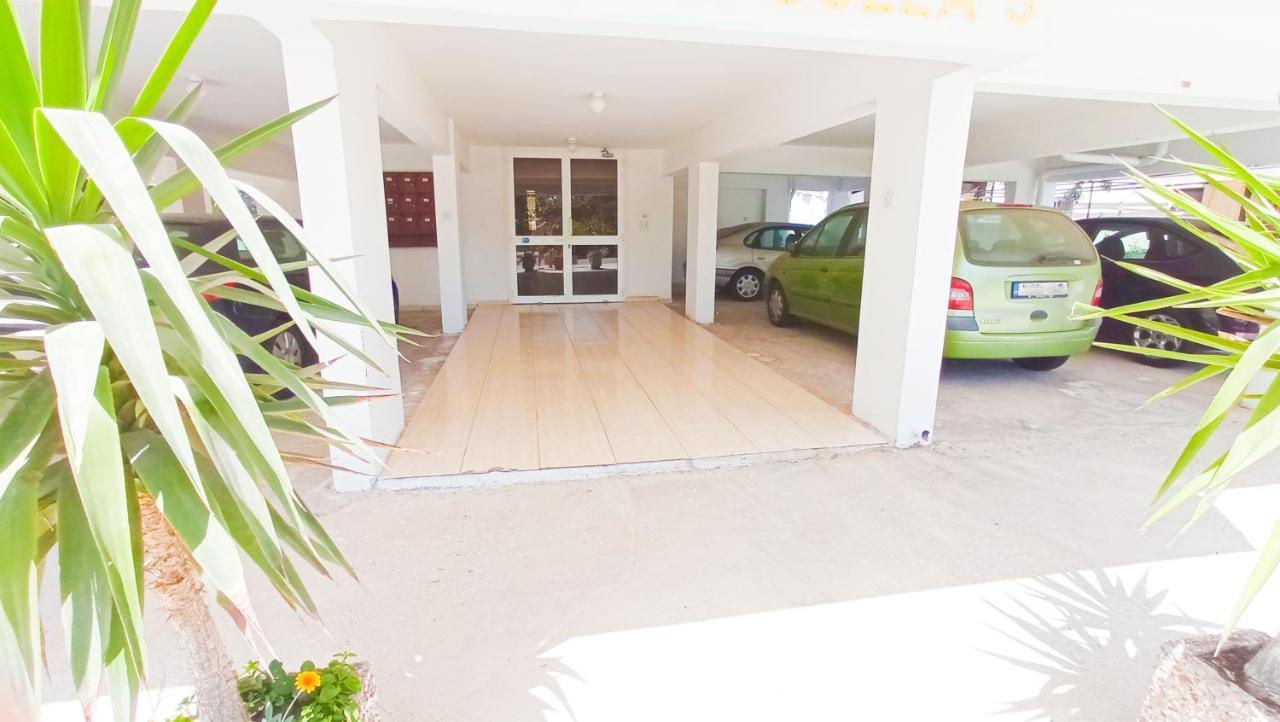 Luxury Private Rooms -Sea View, Netflix, Gym- 5 Min From Beach! - Private Room In Shared Apartment لارنكا المظهر الخارجي الصورة