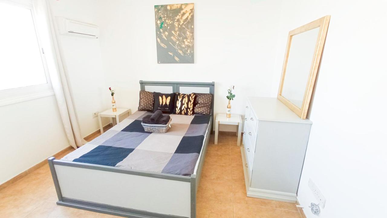 Luxury Private Rooms -Sea View, Netflix, Gym- 5 Min From Beach! - Private Room In Shared Apartment لارنكا المظهر الخارجي الصورة